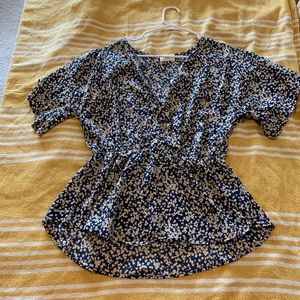 Short-sleeved Blouse